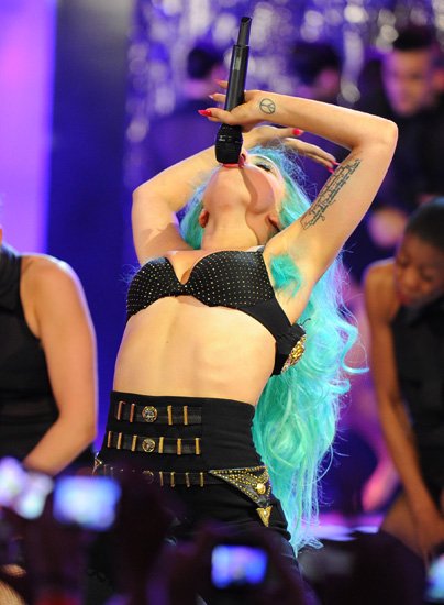 hairy-armpit-lady-gaga